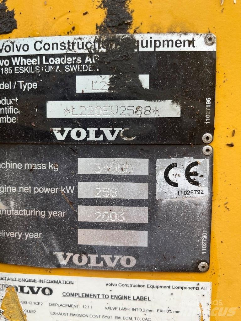 Volvo L 220 E Iekrāvēji uz riteņiem