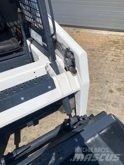 Bobcat S 100 Lietoti riteņu kompaktiekrāvēji