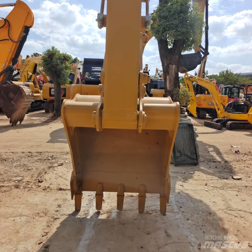 CAT 320 D Kāpurķēžu ekskavatori