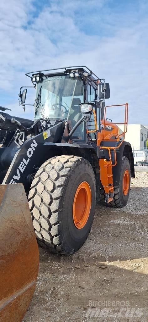 Doosan DL 320-7 Iekrāvēji uz riteņiem