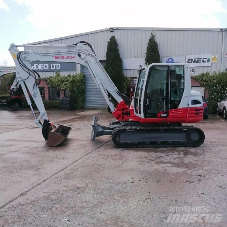 Takeuchi TB290 Vidēja lieluma ekskavatori 7 t - 12 t