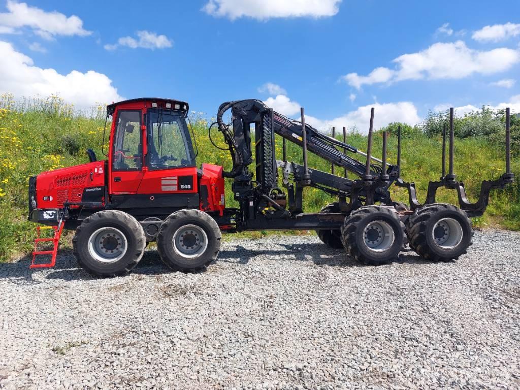Komatsu 845 Forvarderi