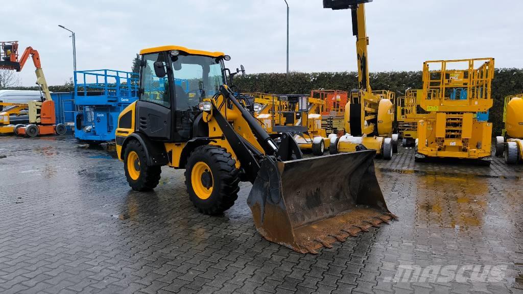 JCB 406 Iekrāvēji uz riteņiem