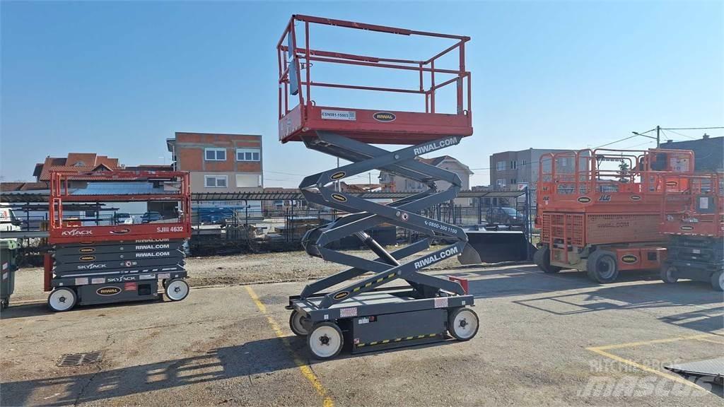 SkyJack SJIII4620 Šķerveida pacēlāji