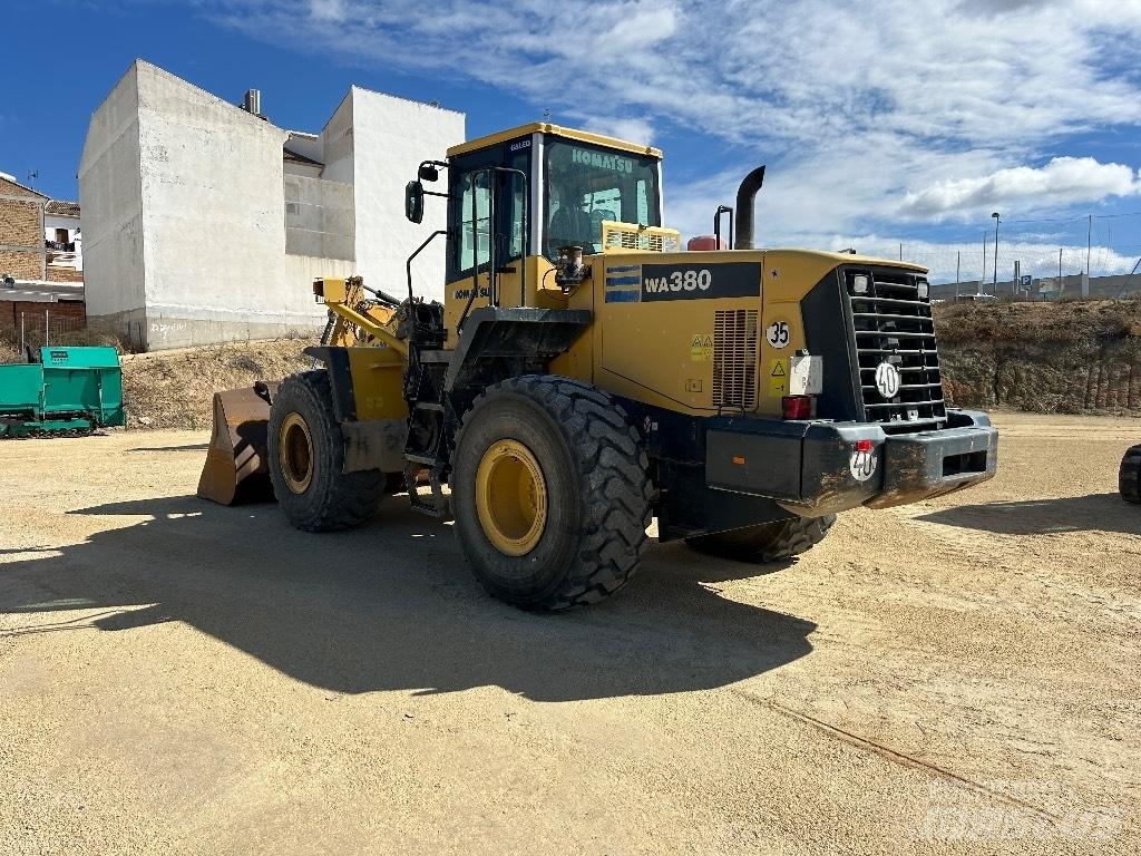 Komatsu WA 380-5 Iekrāvēji uz riteņiem