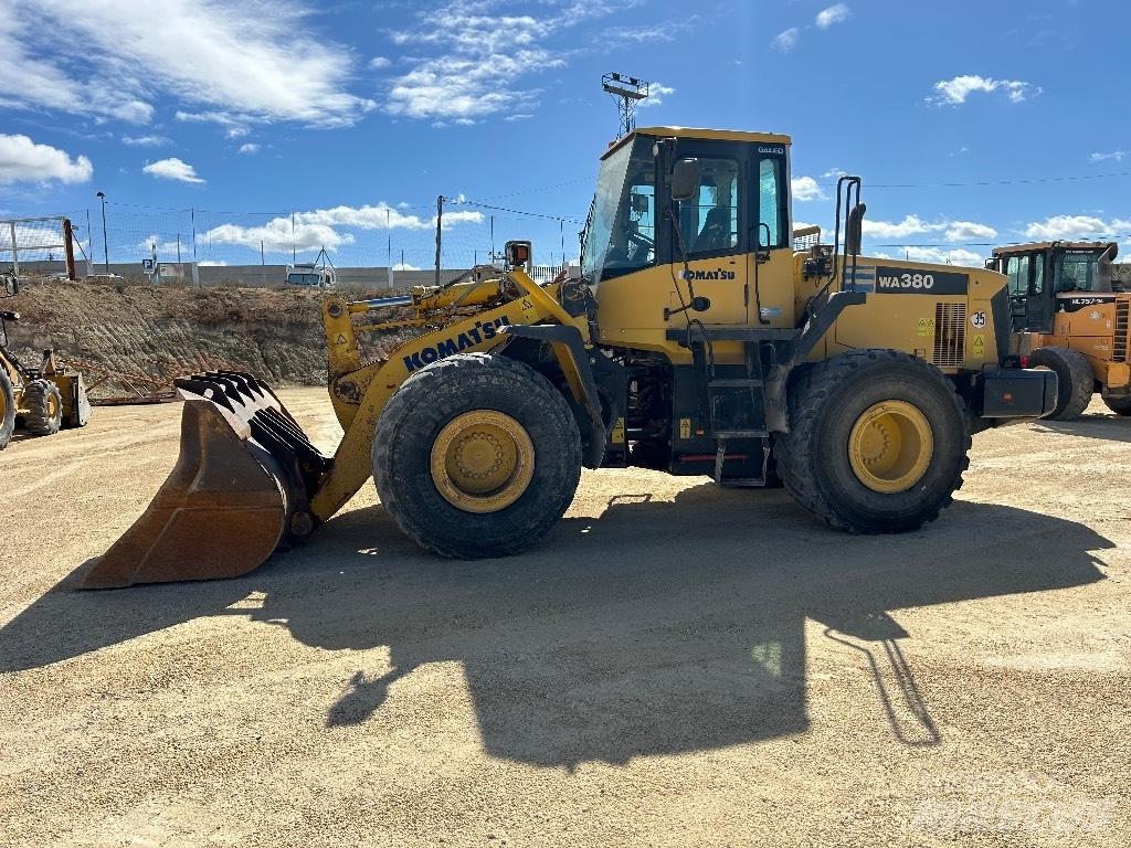 Komatsu WA 380-5 Iekrāvēji uz riteņiem