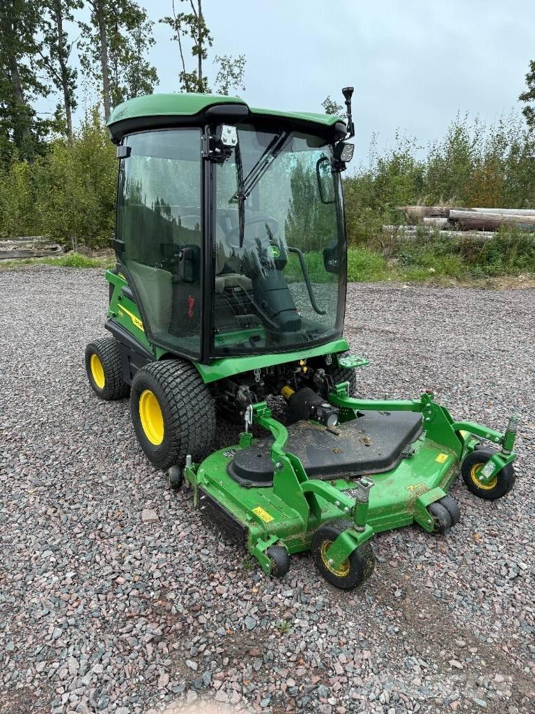 John Deere 1585 Mauriņa traktors
