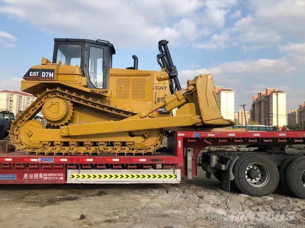 CAT D 7 H Kāpurķēžu buldozeri