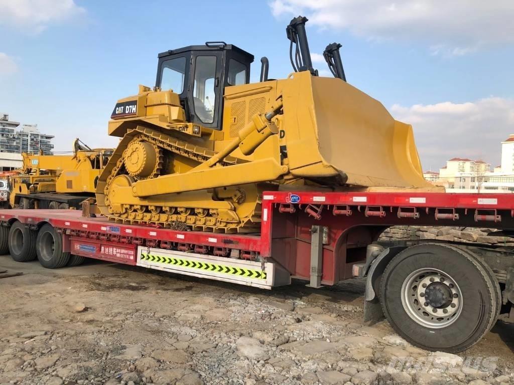 CAT D 7 H Kāpurķēžu buldozeri