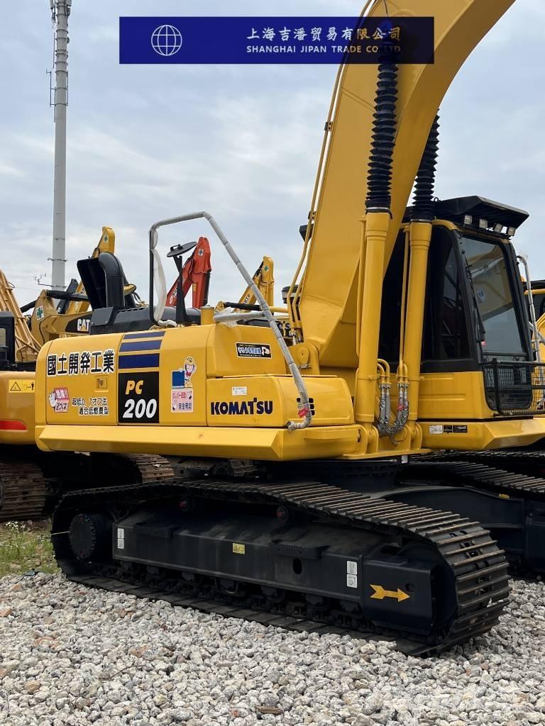 Komatsu PC 200 Kāpurķēžu ekskavatori