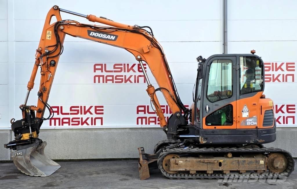 Doosan DX 80 R Vidēja lieluma ekskavatori 7 t - 12 t