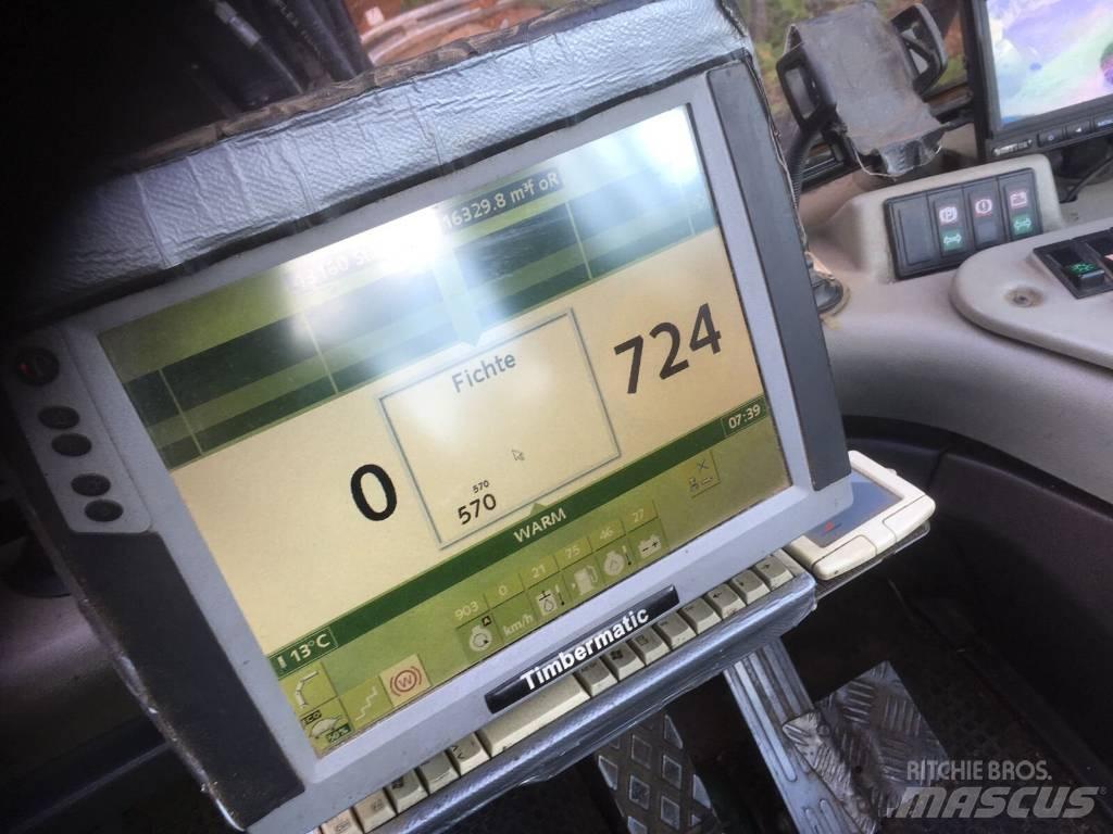 John Deere 1270 D Harvesteri