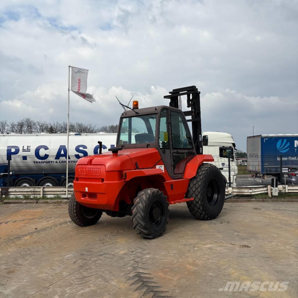 Manitou M 30.4 Apvidus autokrāvējs