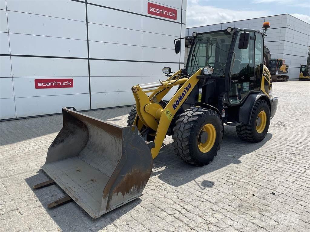 Komatsu WA70M-8EO Multifunkcionālie iekrāvēji