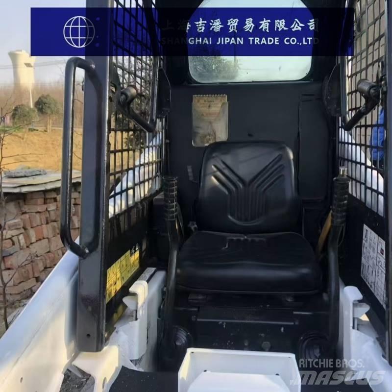 Bobcat S 70 Lietoti riteņu kompaktiekrāvēji