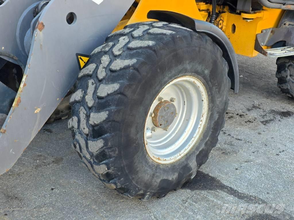 Volvo L 25 B Iekrāvēji uz riteņiem