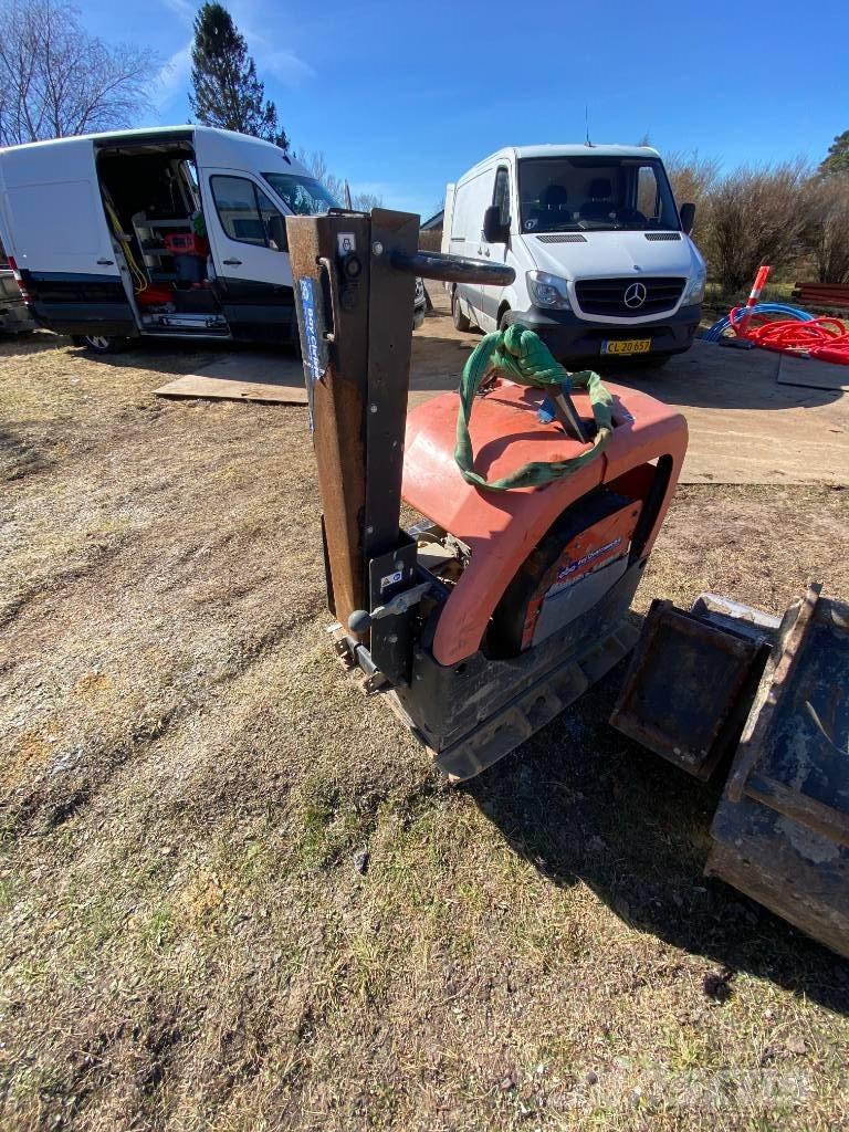 Husqvarna LG504 Vibratori