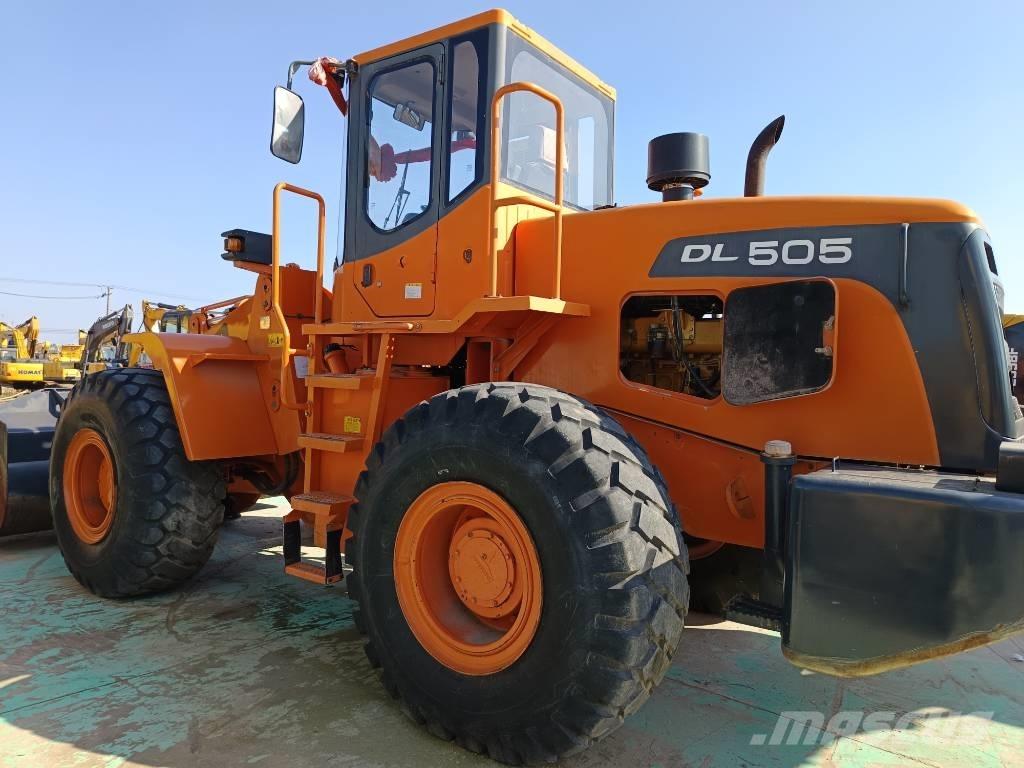 Doosan DL 505 Iekrāvēji uz riteņiem