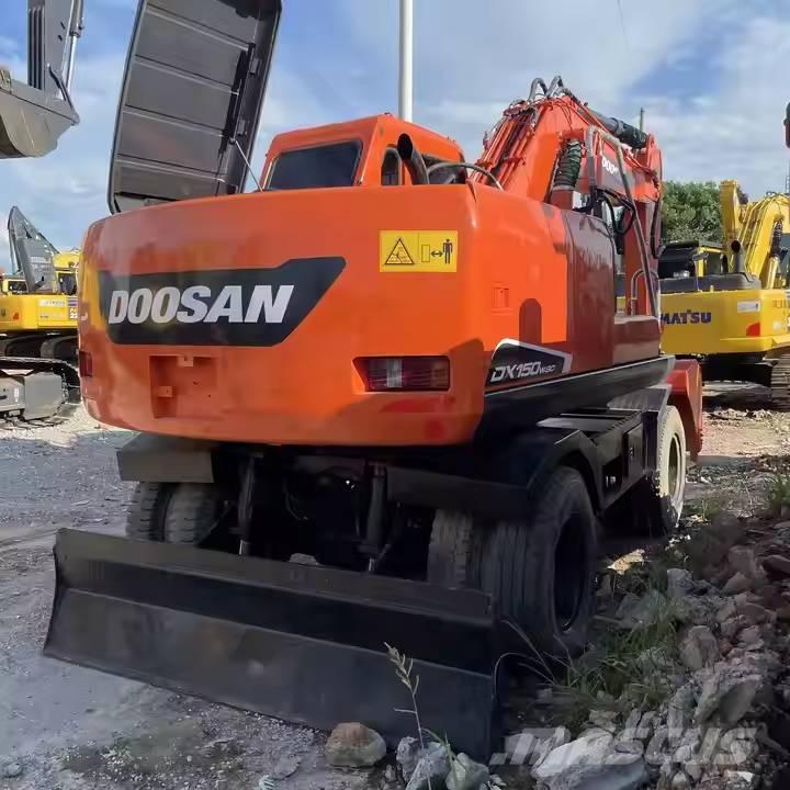 Doosan DX150W-9C Ekskavatori uz riteņiem