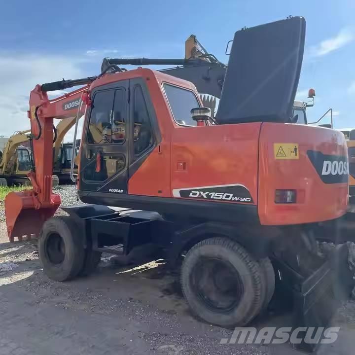 Doosan DX150W-9C Ekskavatori uz riteņiem