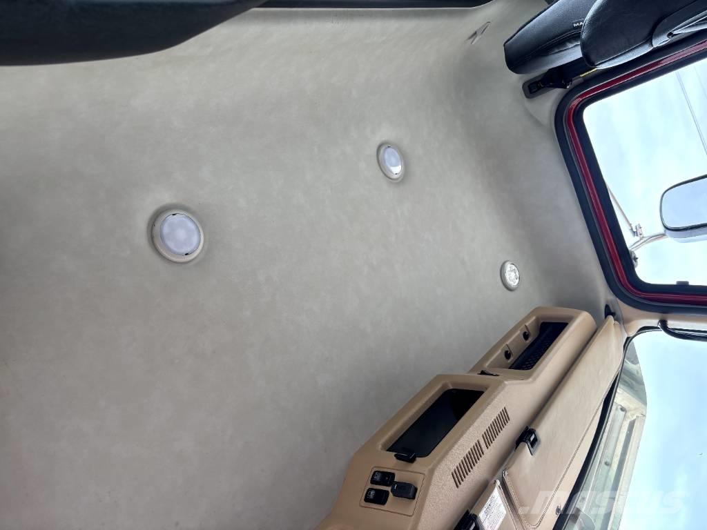 Mack Granite Vilcēji