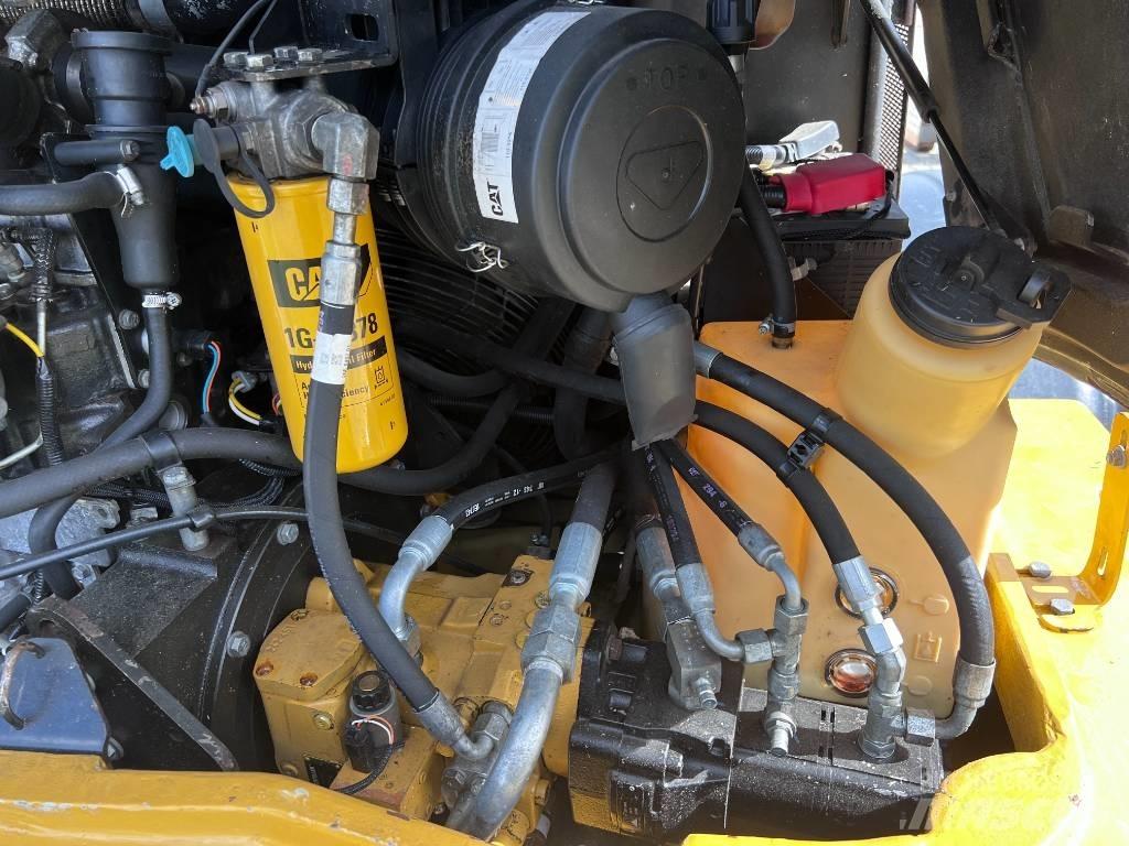 CAT 908 H Iekrāvēji uz riteņiem