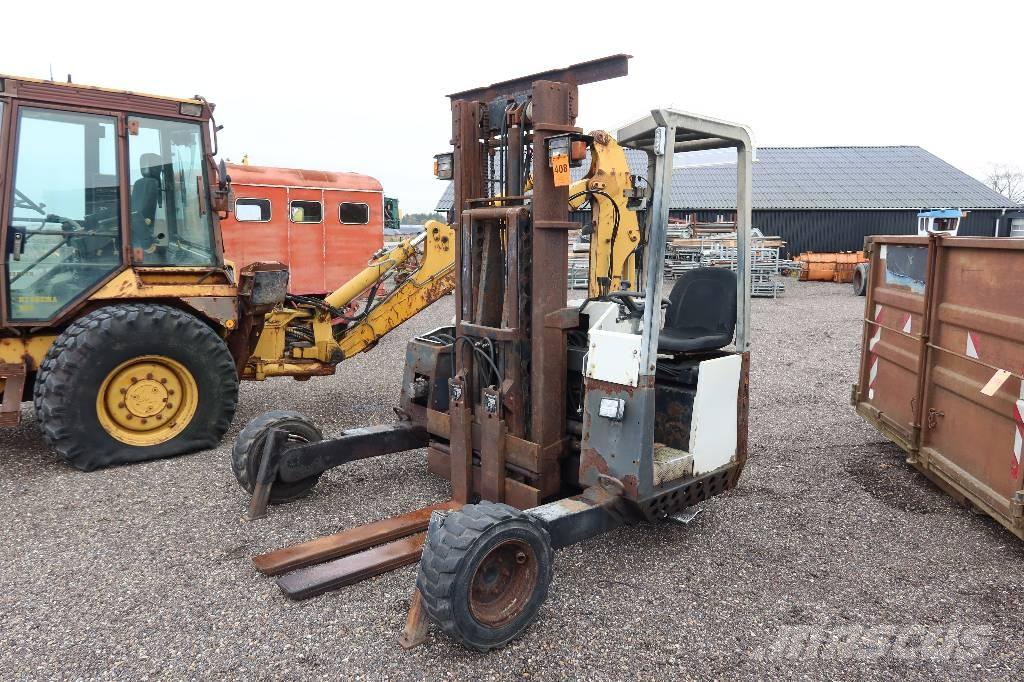 TCM TKL 3 x 3-M Kravas mašīnām piestiprināmie pacēlāji