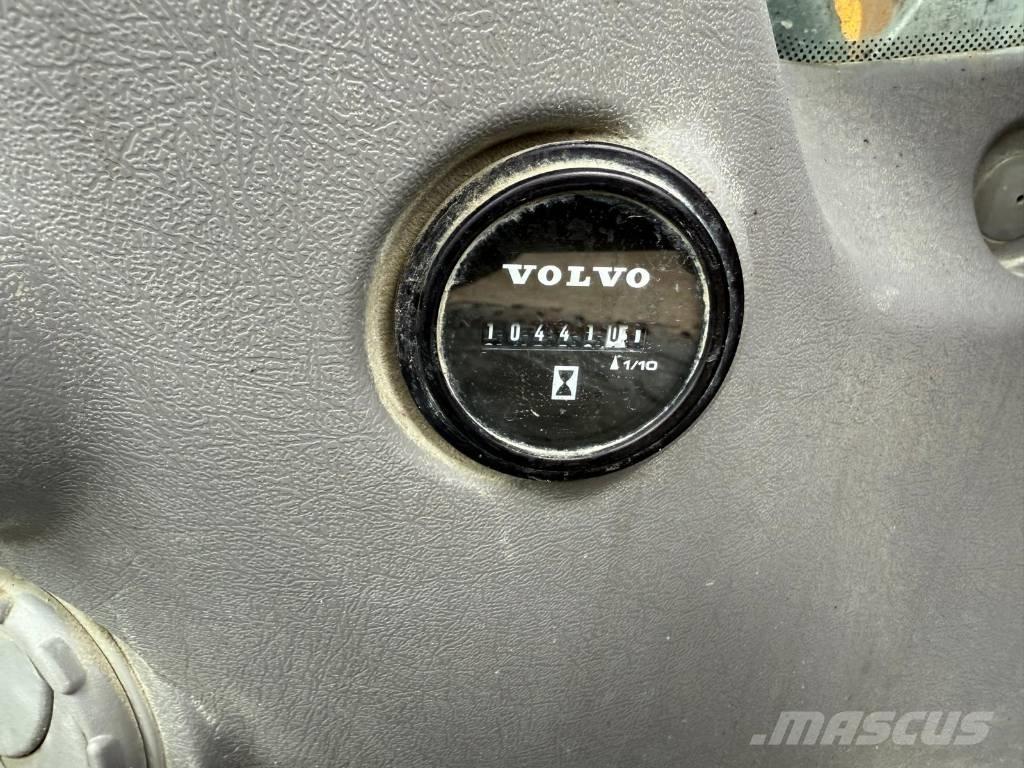 Volvo EC 480 E L Kāpurķēžu ekskavatori