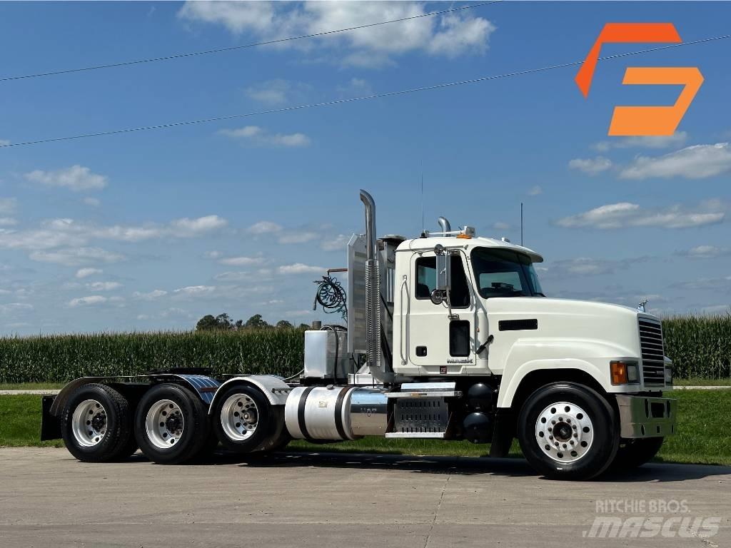 Mack Pinnacle CH613 Vilcēji