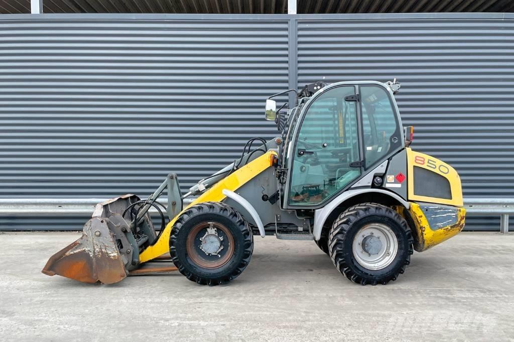 Kramer 346 Iekrāvēji uz riteņiem