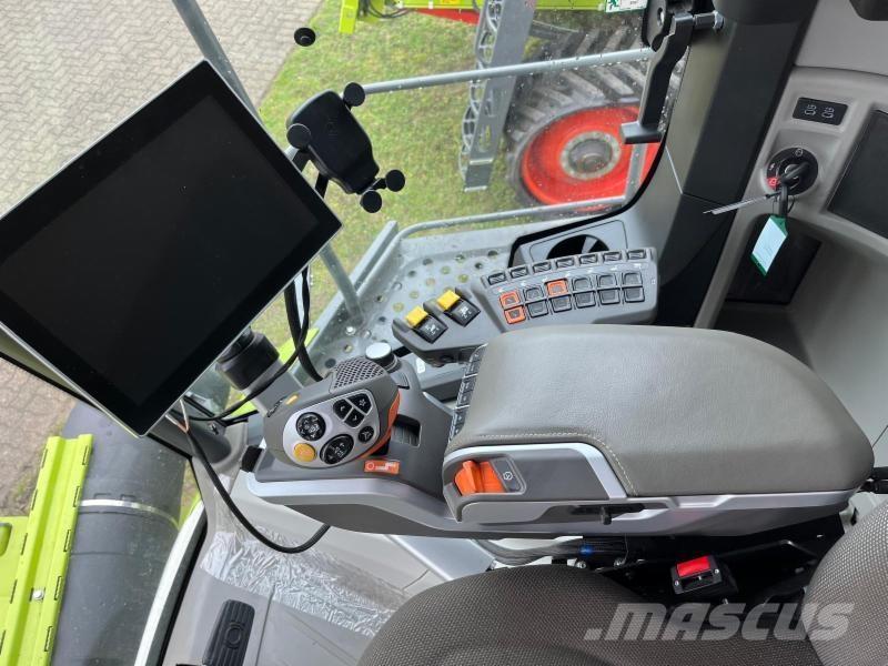CLAAS TRION 730 Ražas novākšanas kombaini