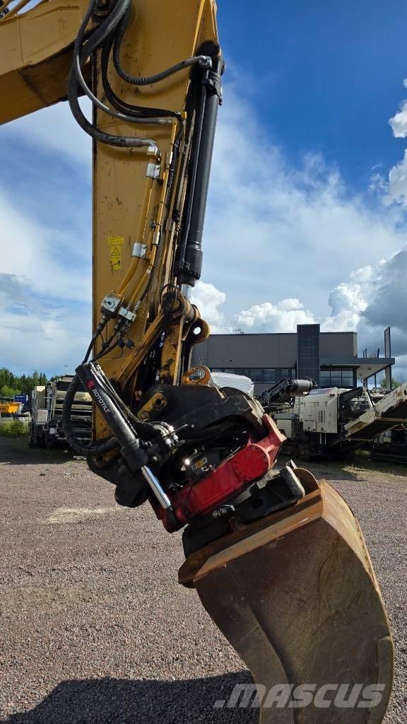 CAT 325FLCR Kāpurķēžu ekskavatori