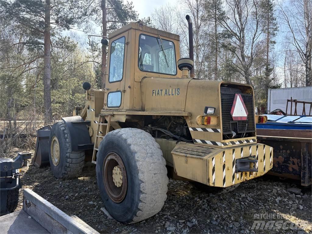 Fiat Allis Iekrāvēji uz riteņiem