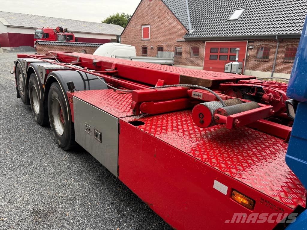 Scania R520 8x4 Kabeļu pacēlājs nomontējamām kravas mašīnām