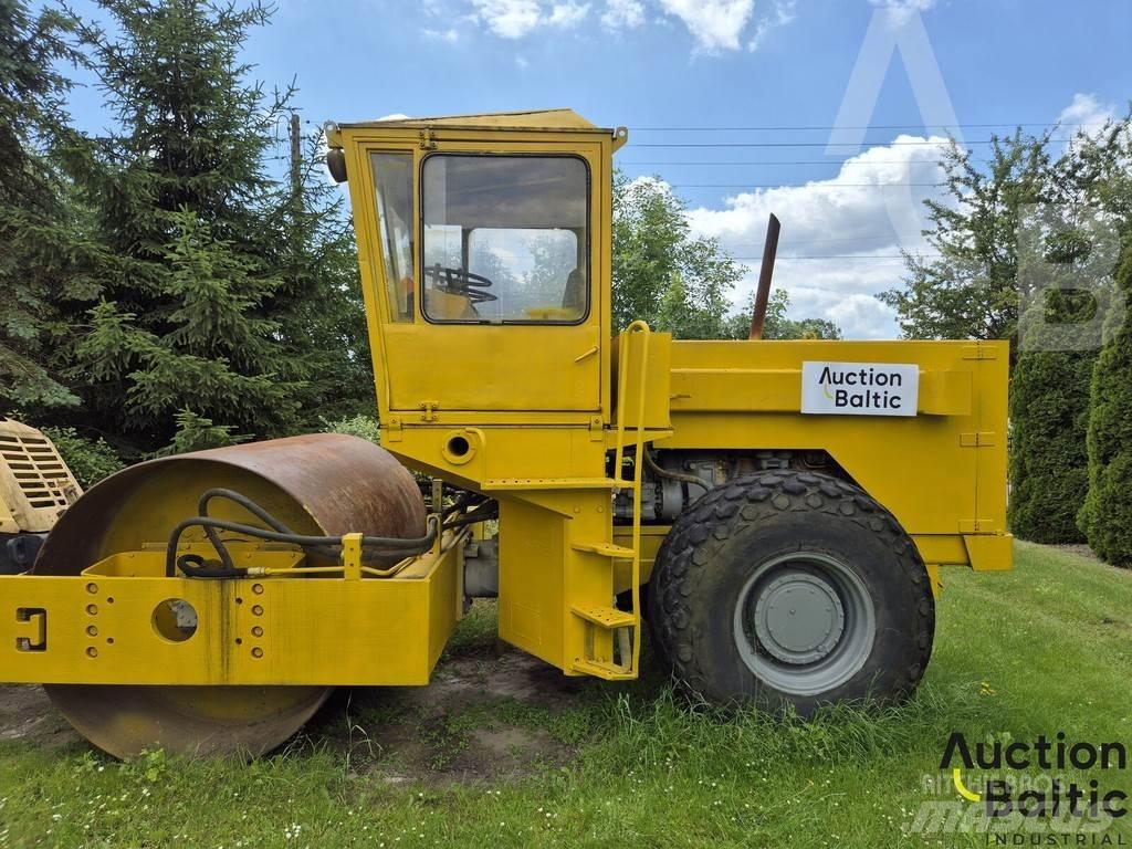 Stavostroj vv111 Vienvalča grunts veltņi