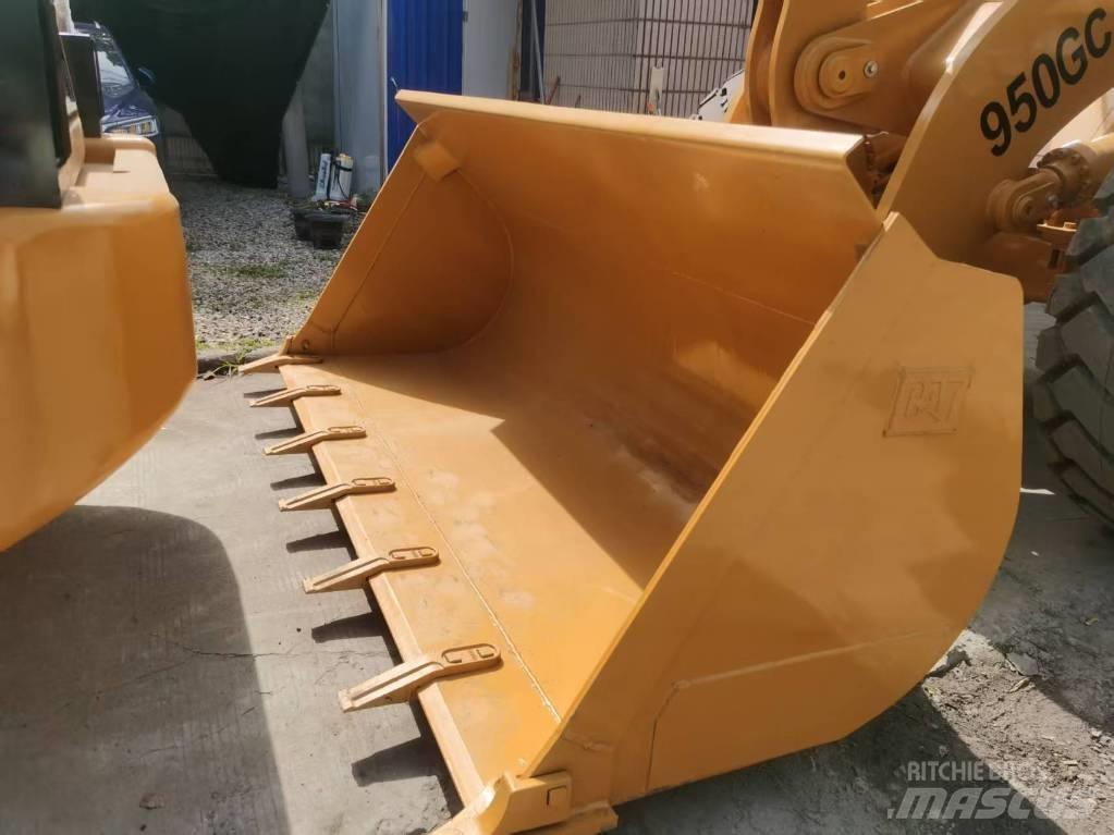 CAT 950gc Iekrāvēji uz riteņiem