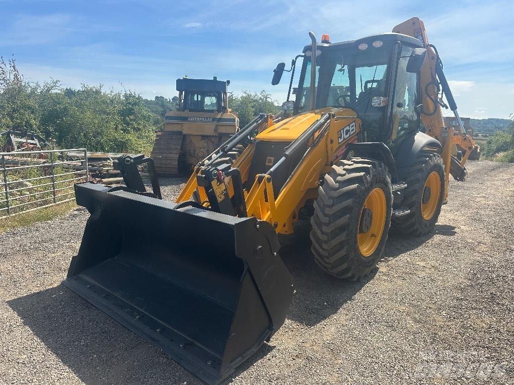 JCB 4 CX SM Ekskavatori-iekrāvēji