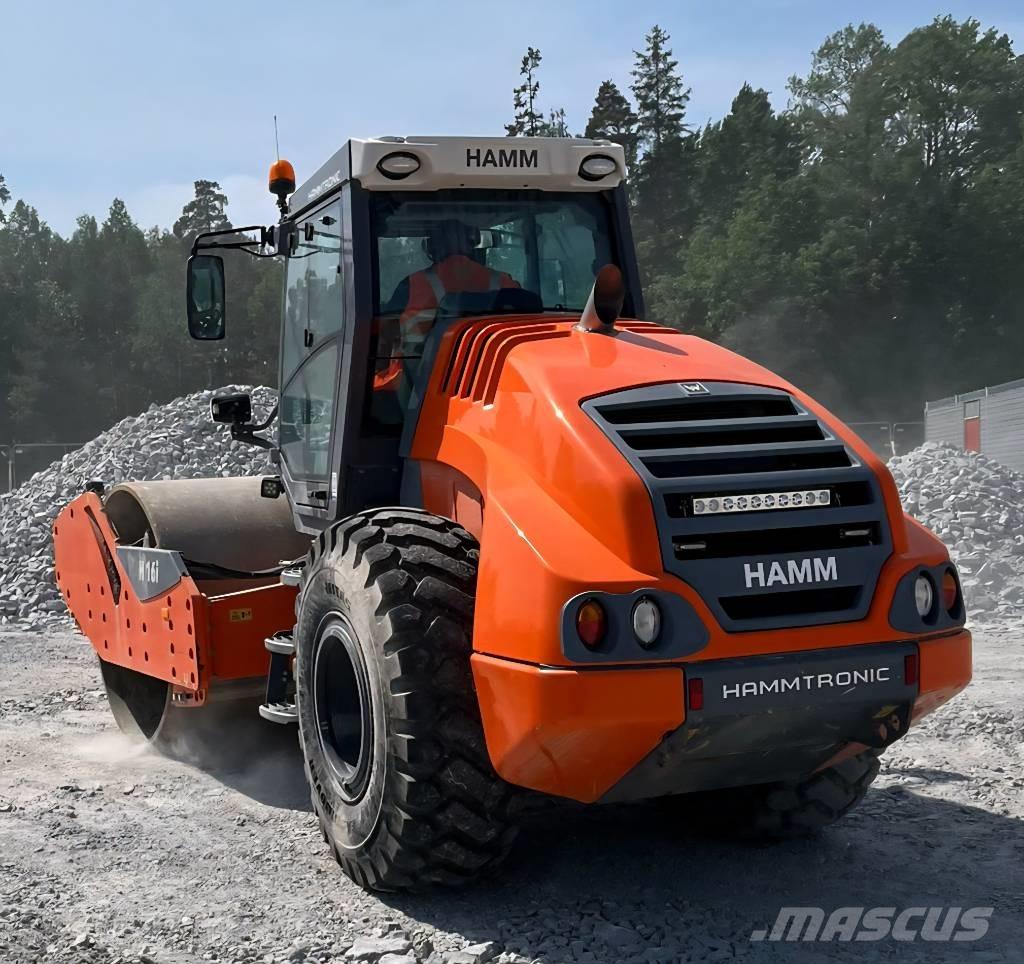 Hamm H 16 i Divvalču grunts veltņi