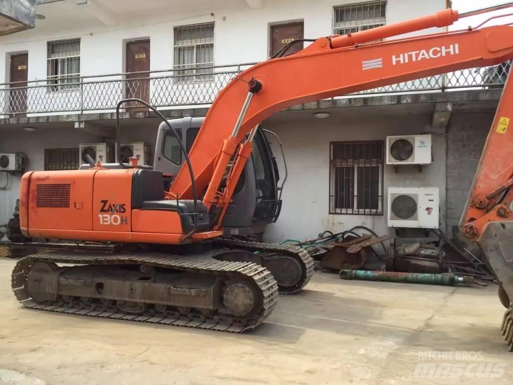 Hitachi ZX 130 Kāpurķēžu ekskavatori