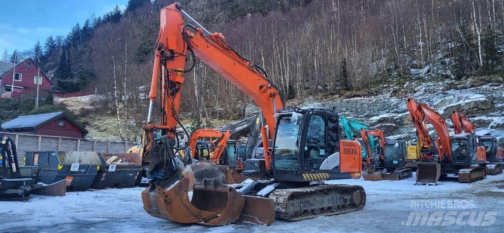 Hitachi ZX130LC-6 Kāpurķēžu ekskavatori