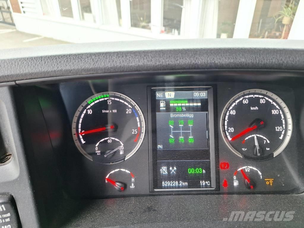 Scania R 580 LB Treileri ar āķi