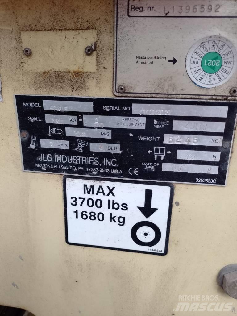 JLG 4069 LE Šķerveida pacēlāji