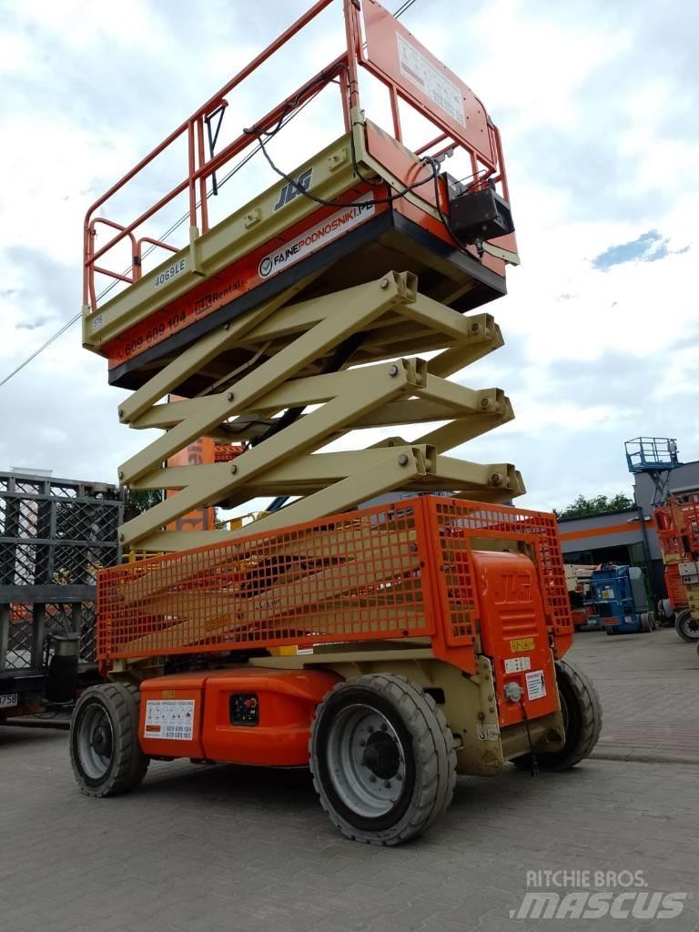 JLG 4069 LE Šķerveida pacēlāji