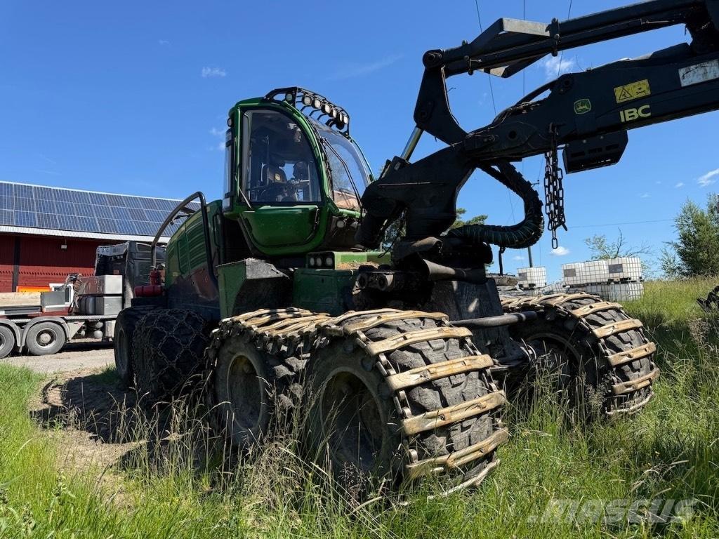 John Deere 1270 G Harvesteri