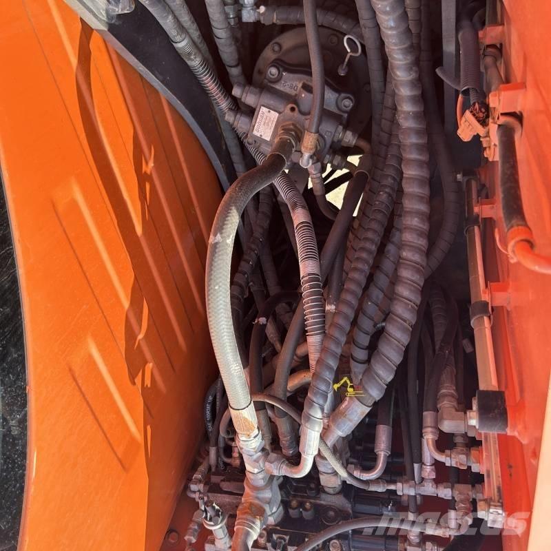 CAT 75-9c Kāpurķēžu ekskavatori