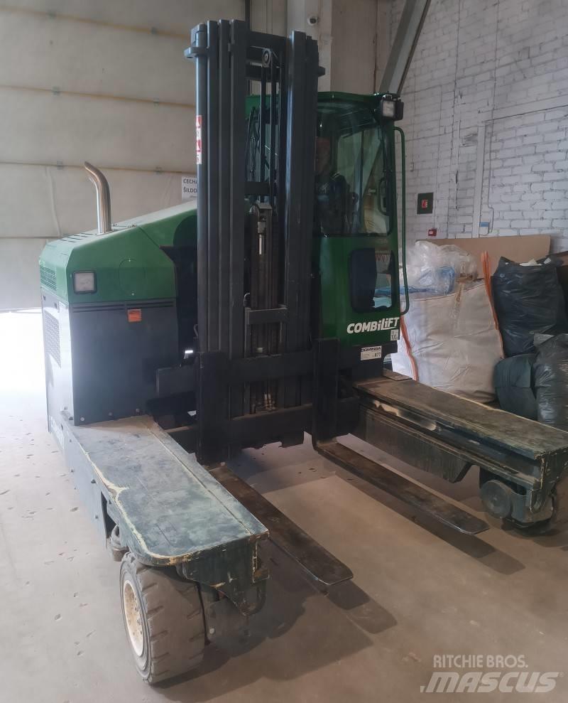 Combilift C4000 MK4 Četru virzienu krāvēji