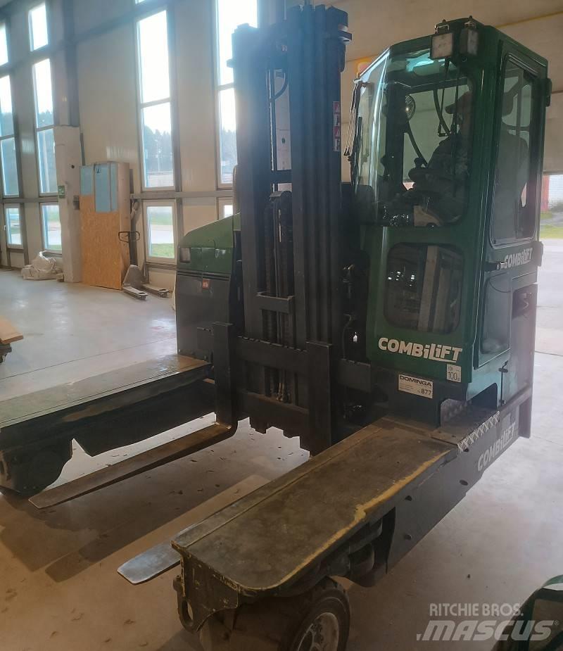 Combilift C4000 MK4 Četru virzienu krāvēji