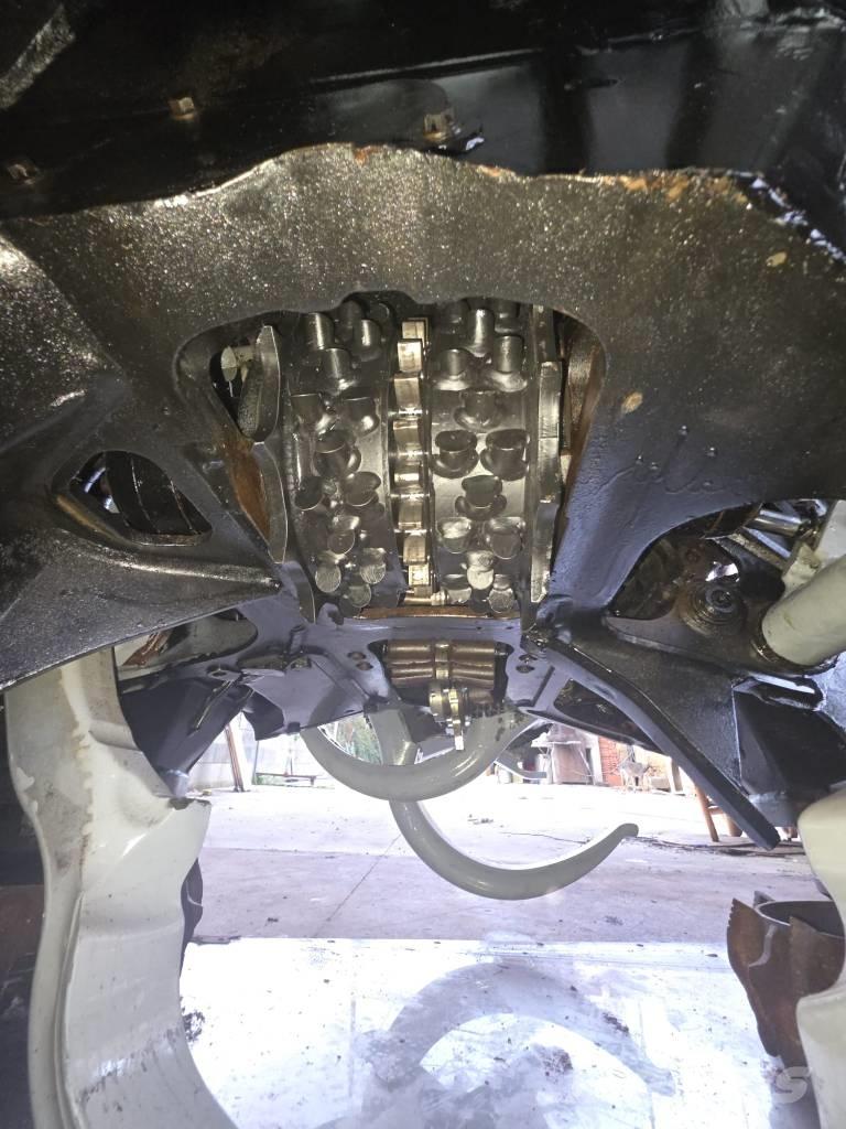 Komatsu C 124 Hārvesteru kausi