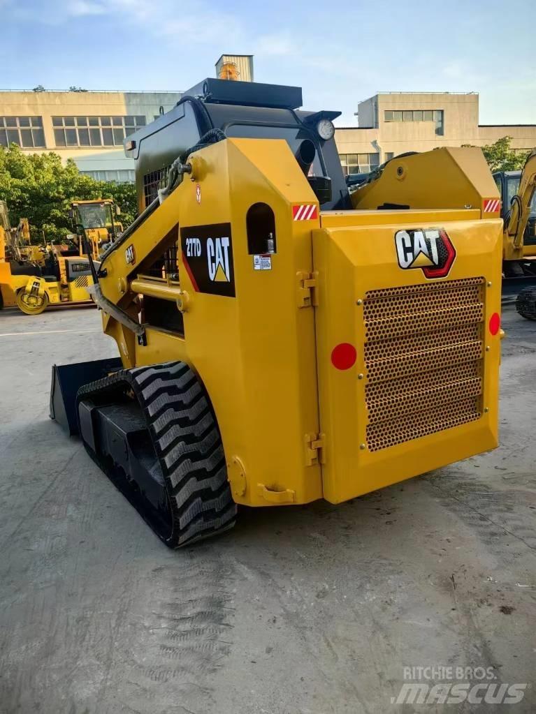 CAT 277 D Lietoti riteņu kompaktiekrāvēji