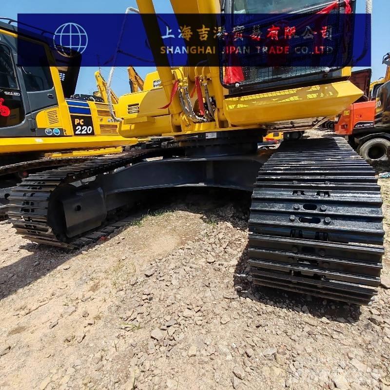 Komatsu PC 220 Kāpurķēžu ekskavatori